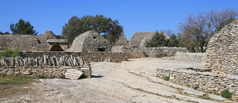 Gordes en famille : que faire avec des enfants — Luberon, Provence