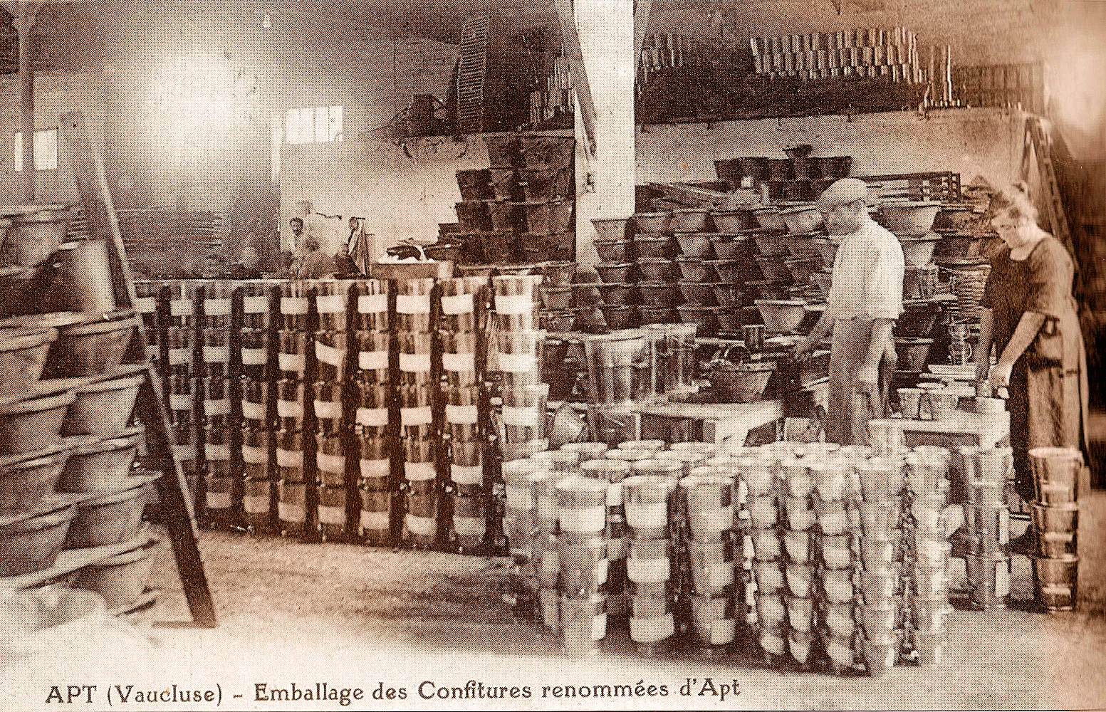 Spécialités de Provence : truffe, fruits confits, melon — Luberon, Provence
